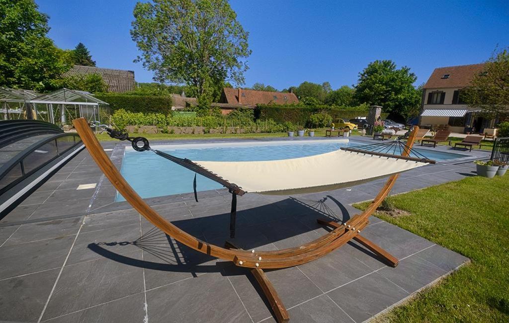 Le Logis Du Regisseur Bed & Breakfast Charny-Oree-de-Puisaye Exterior photo
